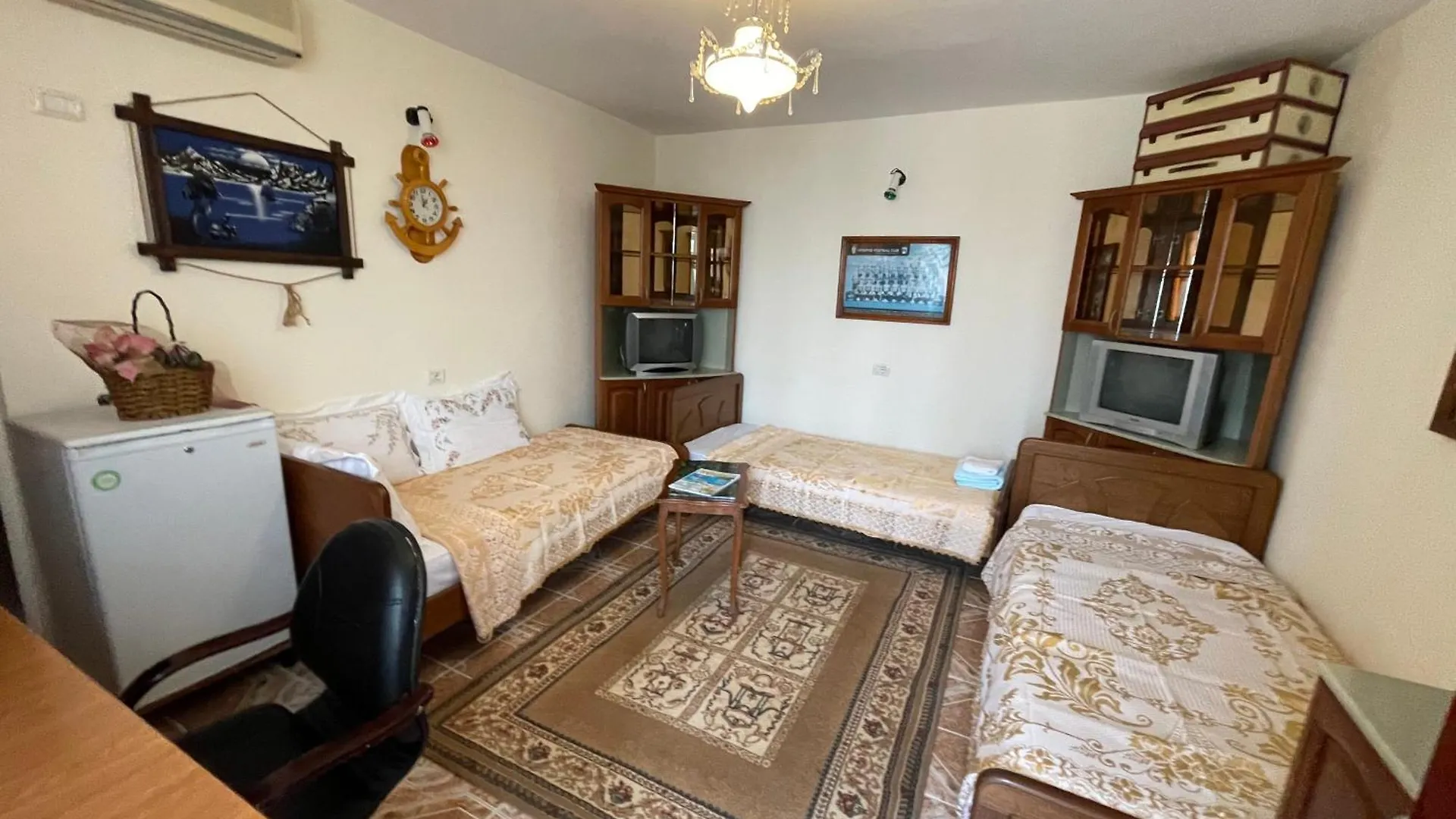 Restaurant Bujtina Portokallja Fier Pensjonat